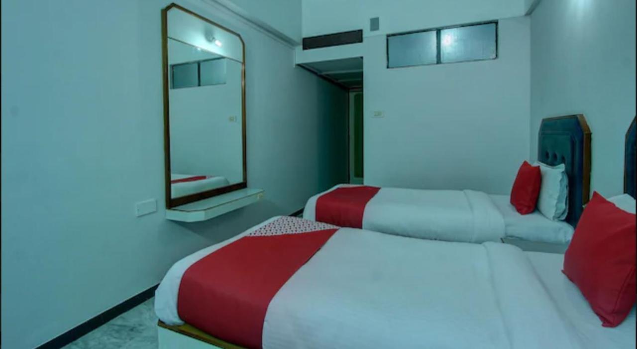 Hotel Padmam Мадурай Экстерьер фото
