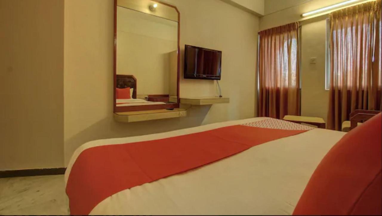 Hotel Padmam Мадурай Экстерьер фото